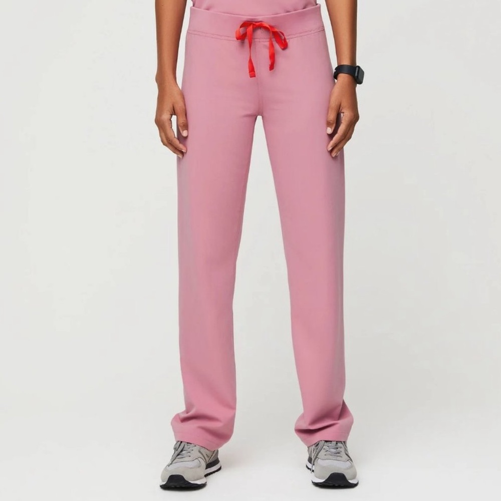 Chalk pink Livingston scrub pants